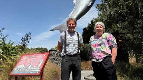 Rakaia's iconic salmon back on its perch