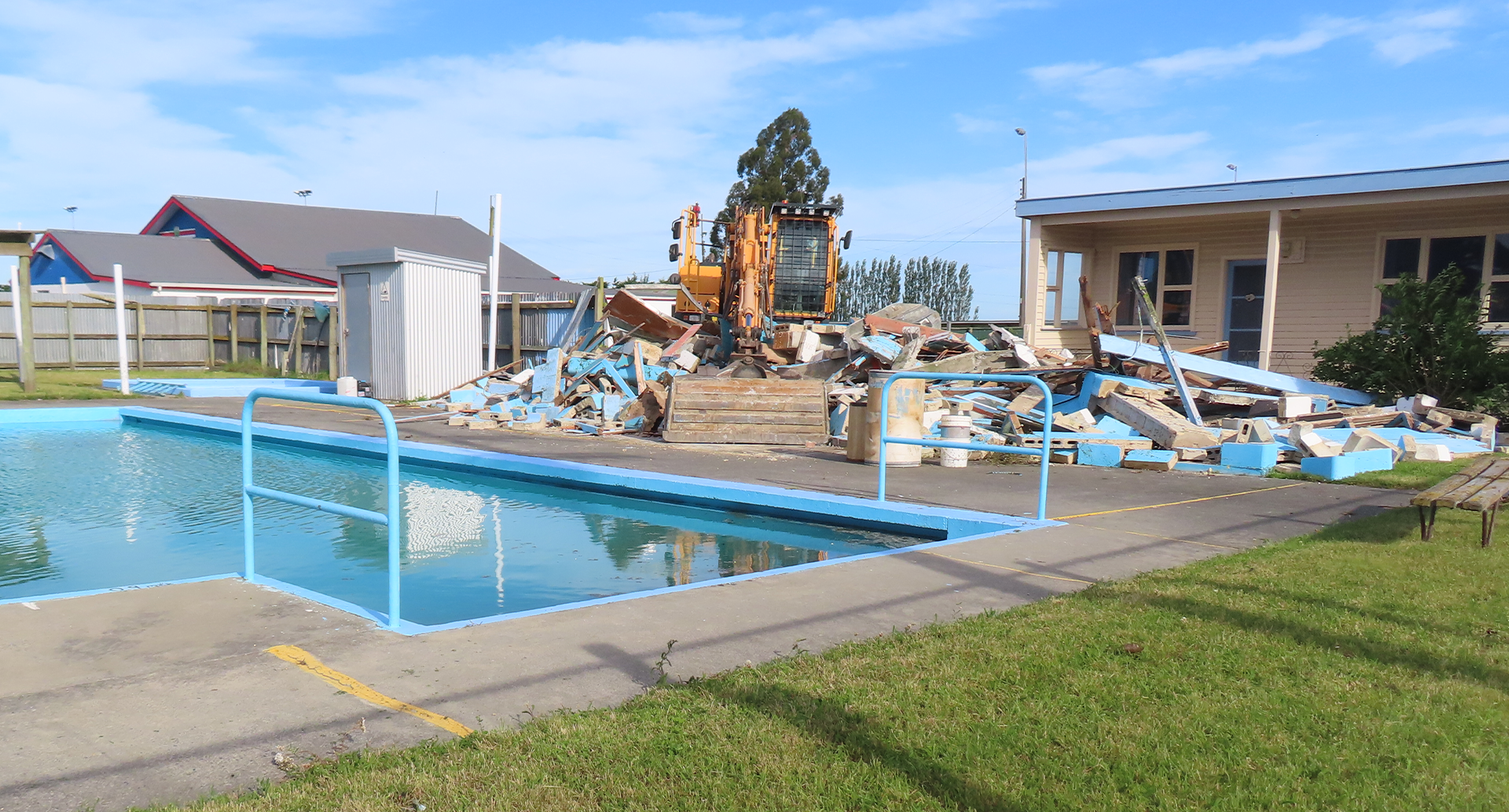 Hinds Pool changing sheds demolished