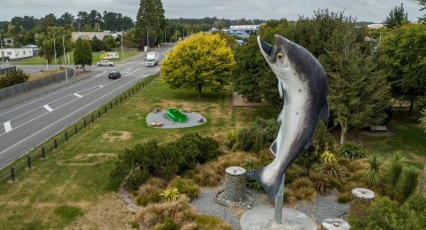 Budget approved for iconic salmon sculpture 