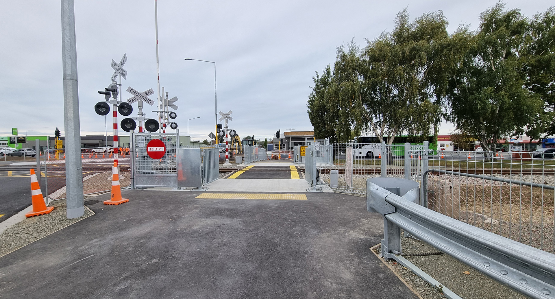 Pedestrian rail crossing